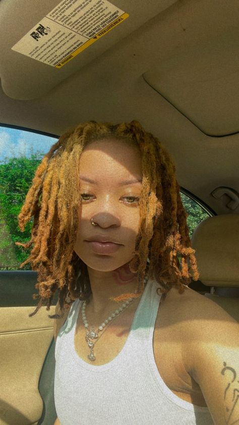 Woman With Dreadlocks, Loc Maintenance, Sunny Hair, Dreadlocks Hairstyles, Cute Dreads, Beautiful Dreadlocks, Short Locs Hairstyles, Dreadlock Style, Neck Tattoos