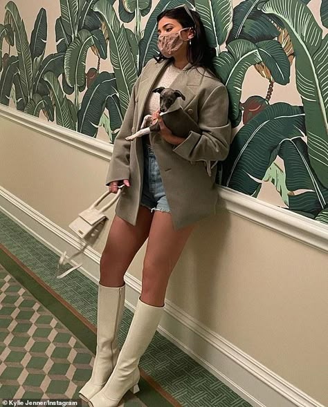 Stylizacje Kylie Jenner, Moda Kylie Jenner, Kylie Jenner Dress, Kylie Jenner Street Style, Stile Kylie Jenner, Kylie Jenner News, Look Kylie Jenner, Looks Kylie Jenner, Trajes Kylie Jenner