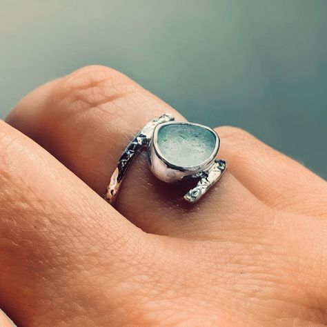 ~ Cornish sea-glass wrap ring 🩵 ~ Handmade by me in Cornwall with 100% recycled sterling silver and genuine Cornish sea-glass 🩵 ~ These are available in a variety of colours and any size or half-size. You can also request a virtual rummage through my collection of sea-glass to find the perfect piece! 🩵 Ethical Jewelry, Wrap Rings, Recycled Sterling Silver, Sea Glass, Handmade Ring, Silver Jewelry, Recycling, Sterling Silver, Glass