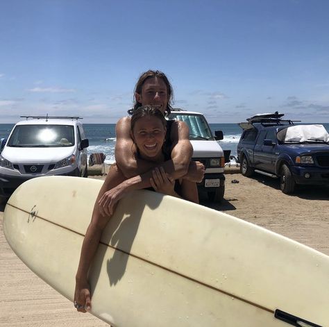 Granola Surfer Aesthetic, Surfer Relationship, Surfer Boyfriend Aesthetic, Surfer Boyfriend, Surfer Couple, Surfer Life, Surfer Boy, Surf Culture, Life Vision Board