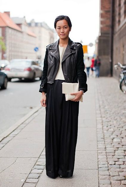 Stockholm Street Style, Black Maxi Skirt, Maxi Skirt Dress, Elegante Casual, Pippa Middleton, Spring Skirts, Black Maxi, Cool Street Fashion, Long Black