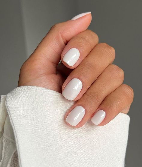 White Short Nails, Fake Nails White, White Gel Nails, Milky Nails, Broken Nails, Her Nails, White Nail Designs, Neutral Nails, Manicure Y Pedicure