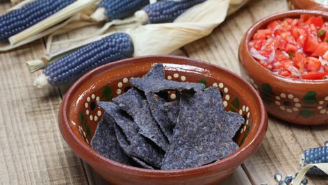 Corn Tortilla Recipe, Blue Corn Chips, Corn Tortilla Recipes, Blue Corn Tortillas, Low Gi Foods, Healthy Potatoes, Best Chips, Corn Tortilla Chips, Corn Tortilla