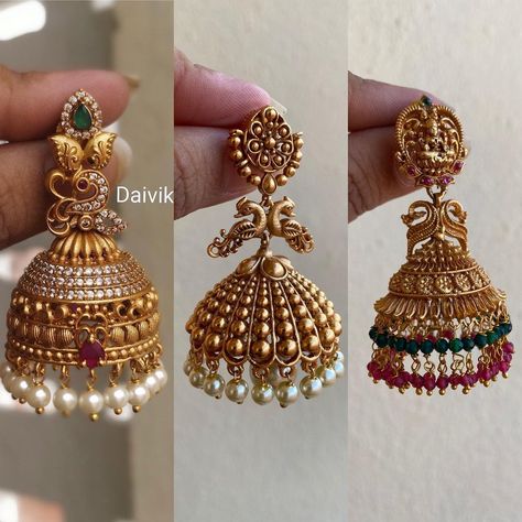 Best Selling Antique Jhumkas Collection ~ South India Jewels Antique Gold Earrings Designs For Wedding, Vintage Mens Rings, Gold Jewelry Antique, Antique Jhumkas, Gold Buttalu, Vintage Gold Jewelry, Fashion Terminology, Fashion Jewelry Necklaces Gold, Temple Jewellery Earrings