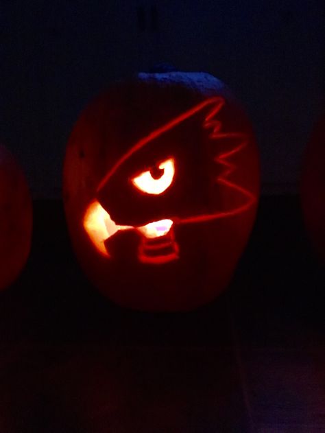 Tokoyami Fumikage Haikyuu Pumpkin Carving, Bakugo Pumpkin Carving, Bakugou Pumpkin Carving, My Hero Academia Pumpkin Carving, Mha Pumpkin Carving Ideas, Overwatch Pumpkin Carving, Pumkin Carving Mha, Mha Pumpkin Carving, Halloween Pumpkins Carvings Designs