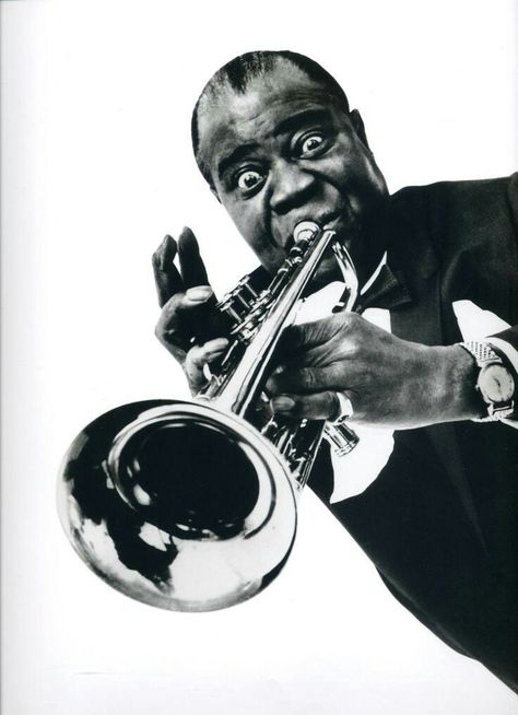 Louis Armstrong - Jazz Legend Philippe Halsman, Trumpet Players, Jazz Artists, Musica Rock, Louis Armstrong, I'm With The Band, Jazz Musicians, Trumpets, Jazz Blues