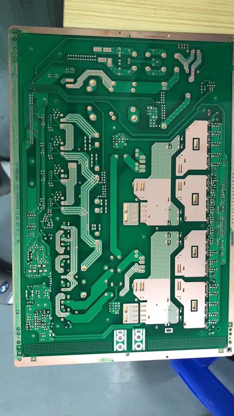 Pcb Aesthetic, Pcb Design, Sketchbook Ideas, Whats App, Logic Board, Electronic Components, Sketch Book, Art Inspiration, Electronic Products