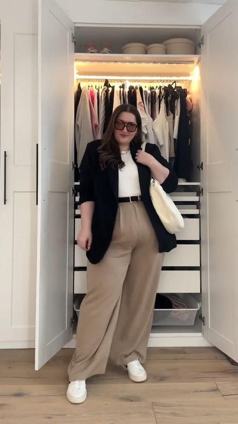 Trendy Plus Size Outfits Casual, Office Outfits Women Plus Size, Wide Leg Trousers Outfit, Casual Plus Size Outfits, Plus Size Outfits Casual, Big Size Outfit, Curvy Casual Outfits, Women's Workwear Fashion, Plus Size Winter Outfits