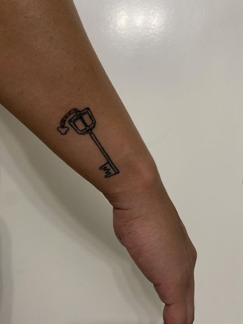 Keyblade Tattoo Ideas, Keyblade Tattoo Kingdom Hearts, Keyblade Tattoo, Hearts Tattoos, Kingdom Hearts Tattoo, Kingdom Hearts Keyblade, High Af, Tattoos 2024, Hearts Tattoo