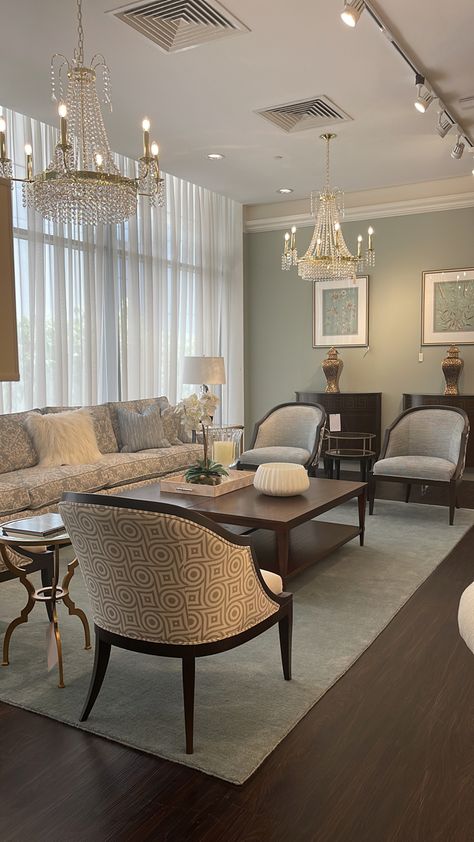 Mint Green Room, Green Room Design, Classic Furniture Living Room, Elegant Living Room Design, Home Hall Design, Casa Vintage, Green Room, Room Design Ideas, Home Design Living Room