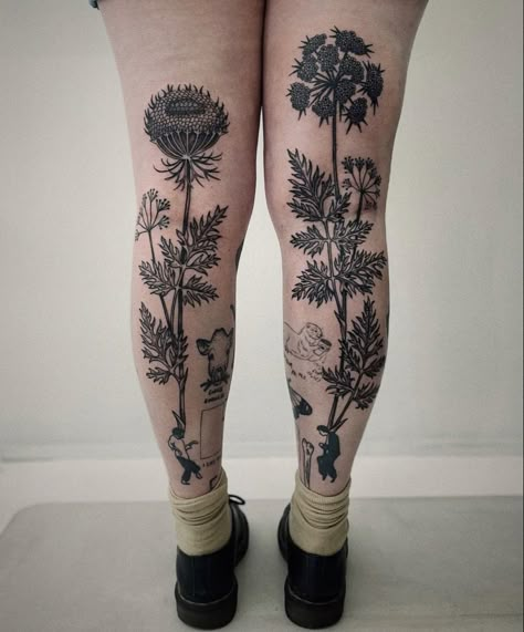 Tattoo Back Leg, Back Leg Tattoo, Back Of Leg Tattoo, Leg Tattoo Design, Tattoo Bein Frau, Back Of Leg Tattoos, Full Leg Tattoos, Leg Tattoos Women, Lace Tattoo