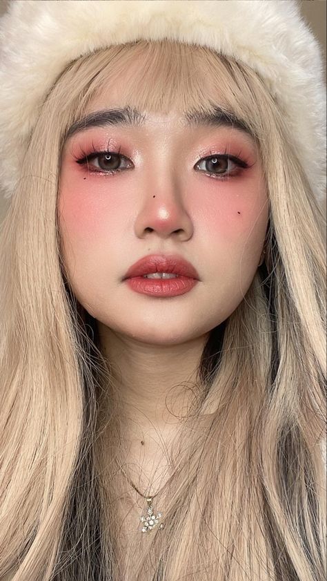 “I’m Cold” winter makeup look Cold Face Makeup, I’m Cold Makeup Winter, Cold Winter Makeup Look, Cold Makeup Look Korean, I'm Cold Makeup Look, Cold Makeup Look Winter, Cold Winter Makeup, I’m Cold Makeup, Cold Girl Makeup Look