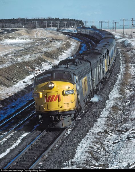 Via Rail, Big Machines, Railroad Photography, Nice Places, Ontario Canada, Beautiful Photo, Ontario, The Good Place, Guitar