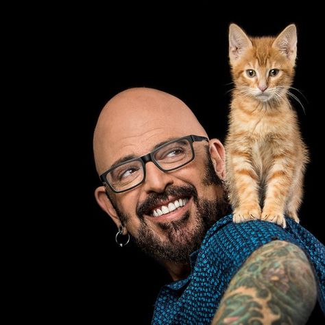 Why Cats Ultimately Led Cat Whisperer Jackson Galaxy to Veganism How To Introduce Cats, Galaxy Projects, Camping With Cats, Jackson Galaxy, How To Become Vegan, Cat Whisperer, Kinds Of Cats, Animal Advocacy, Cool Captions