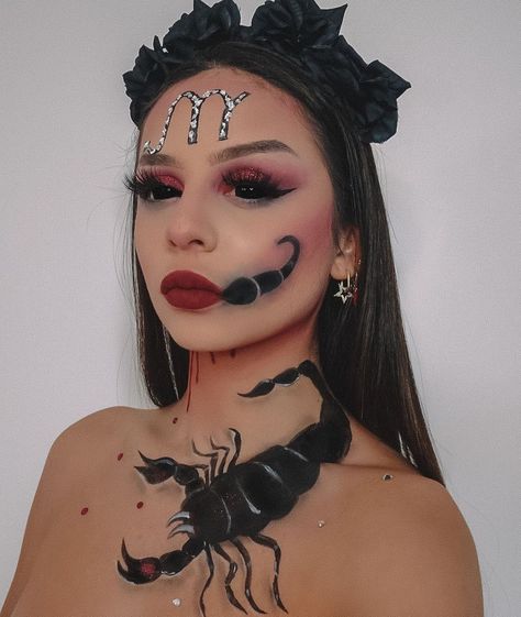 Scorpio Inspired Makeup, Scorpio Zodiac Photoshoot, Scorpio Costume Halloween, Scorpio Halloween Costume, Scorpio Costume, Scorpion Makeup, Scorpio Witch, Scorpio Photoshoot Ideas, Scorpio Makeup