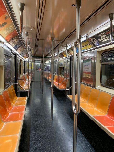 Nyc Subway Turnstile, Subway Train Interior, Subway Interior, Nyc Subway Train, Subway Photography, Nyc Metro, Nyc Train, Metro Subway, Nyc Summer