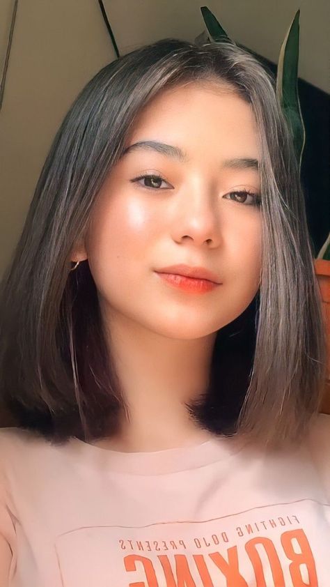 Korean Short Haircut, Short Hair Dont Care, Short Hair Outfits, Korean Short Hair, Shot Hair Styles, Short Straight Hair, Girl Haircuts, Haircuts Straight Hair, Penteado Cabelo Curto