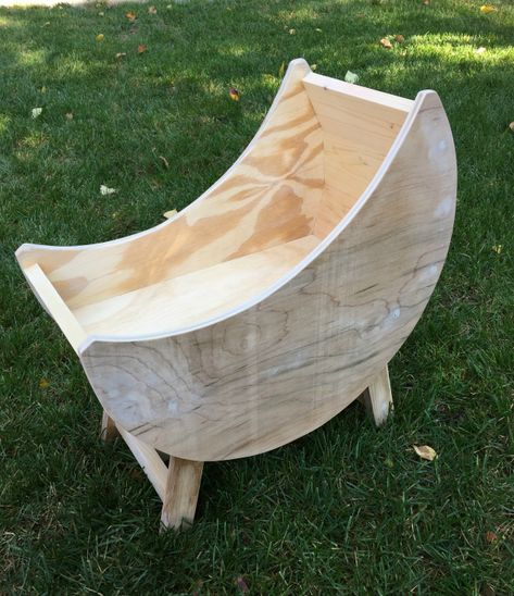 Baby Bassinet Ideas, Diy Baby Bassinet, Bassinet Diy, Bassinet Ideas, Diy Baby Wrap, Mouse Mansion, Donation Ideas, Doll Bassinet, Baby Crib Diy