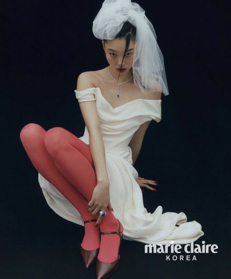 Yoon Young Bae, Marie Claire Korea, Models To Draw, Fashion Model Poses, Dreamy Photography, Fashion Photography Inspiration, Wedding Photo Inspiration, Pose Reference Photo, Fashion Editor