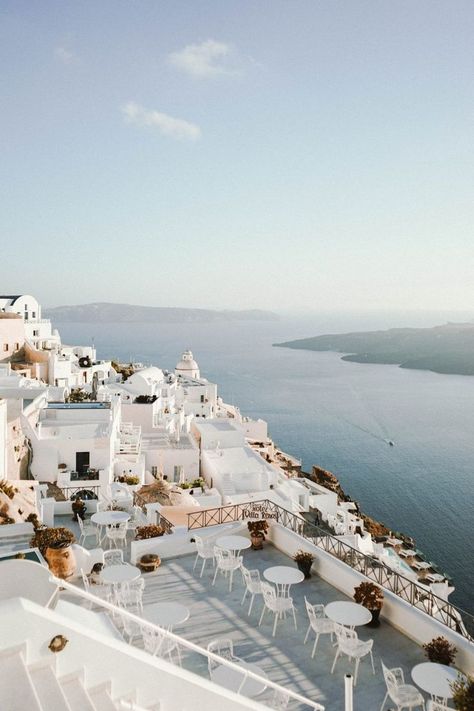 The Ultimate Guide to Santorini, Greece #travelguide #greece Santorini Greece, Santorini, The Ocean, Greece, Travel, White