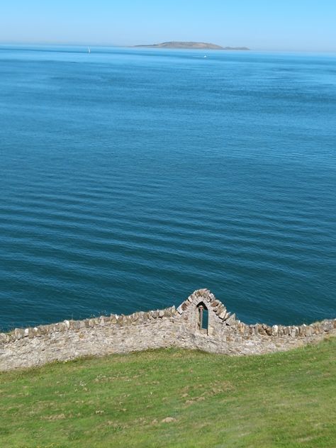 Ireland Core, Dublin Beach, Ireland Views, Irish Aesthetic, Rural Ireland, Ireland Islands, Ireland Summer, Howth Ireland, Irish Town