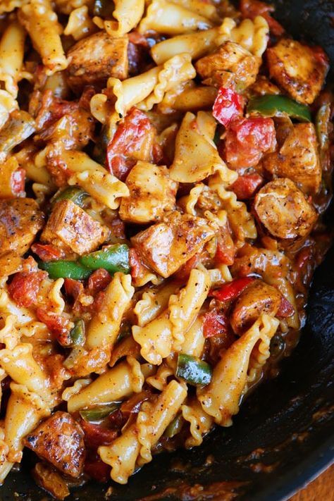 Chicken Fajita Pasta | Easy Chicken Pasta Recipe Fajita Pasta Recipe, Sausage Penne Pasta, Shrimp And Sausage Pasta, Creamy Sausage Pasta, Pasta With Olives, Fajita Pasta, Shrimp And Sausage, Cajun Sausage, Chicken Fajita Pasta