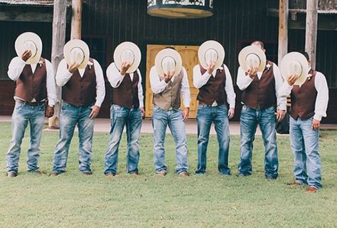 country wedding groomsmen - Google Search Groomsmen Jeans, Cheap Country Wedding, Country Groomsmen, Country Wedding Groomsmen, Rustic Clothes, Country Wedding Bridesmaids, Jeans Guys, Fall Country Wedding, Country Wedding Pictures