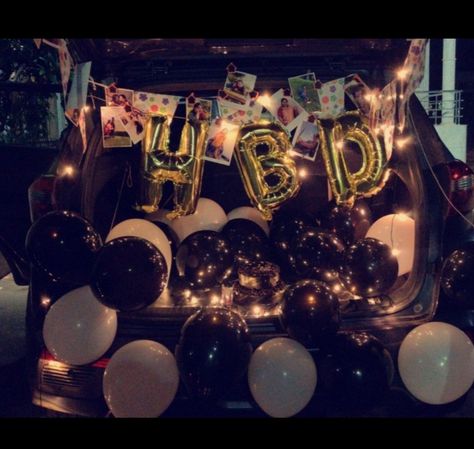 Bday Decoration In Car, Bday Surprise, Bd Ideas, Homemade Birthday Gifts, Surprise Birthday Decorations, Bday Decor, Cars Birthday Party Decorations, Birthday Party Decorations For Adults, Diy Best Friend Gifts