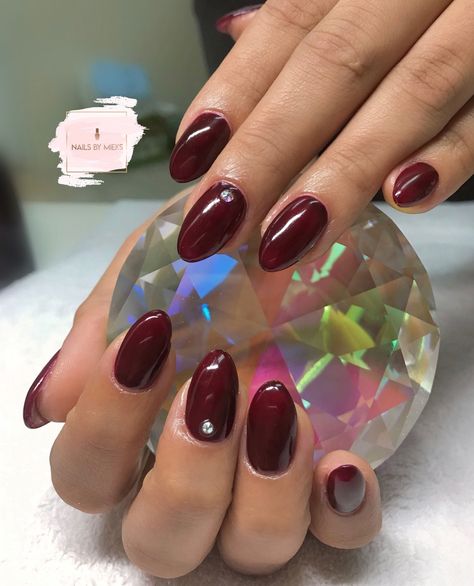 Bridal Red Nails, Indian Wedding Nails, Dark Color Nails, Dark Red Maroon, Bridal Nails Designs, Ready For Marriage, Wine Nails, Muslimah Wedding Dress, Muslimah Wedding