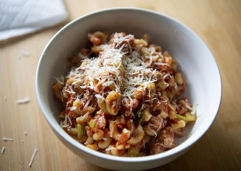 American Chop Suey American Chop Suey, American Goulash, Elbow Pasta, Chop Suey, American Dishes, Cooked Vegetables, Cooking Dinner, Italian Seasoning, Weeknight Dinner