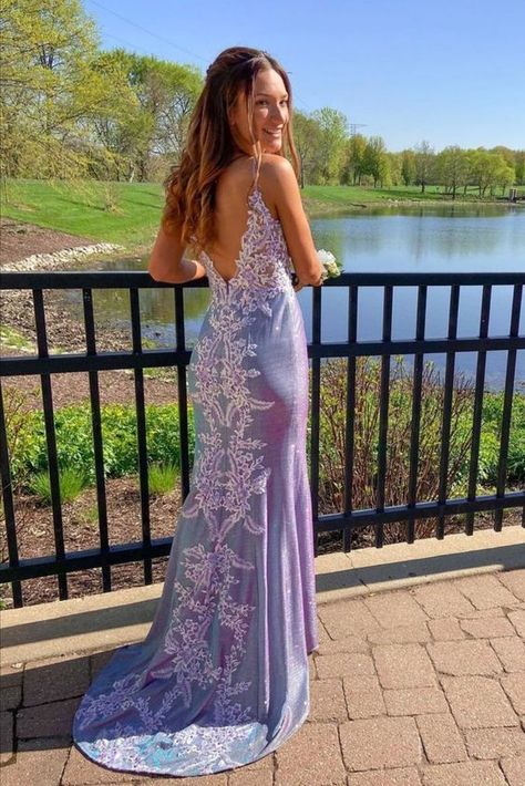 Open Back Evening Gown, Dress Applique, Fantasy Shop, Spaghetti Strap Prom Dress, Dresses Chiffon, Prom Dress Inspiration, Cute Prom Dresses, Pretty Prom Dresses, Grad Dresses