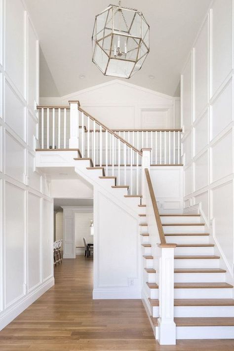 Diy Staircase Makeover, Entryway Stairs, White Staircase, Diy Staircase, Stairs Makeover, House Staircase, Stairs Ideas, Staircase Remodel, Staircase Makeover