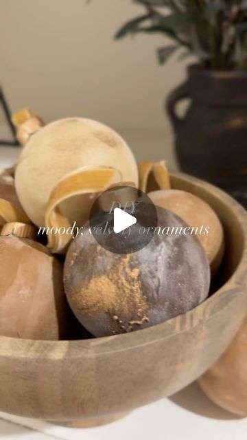 Sophi | Pertusati & Co. on Instagram: "These moody ornaments are the vibe this year 🌲🍂 They are super easy and inexpensive to make. While I bought my supplies at Michaels, I did link similar items in my Amazon storefront! Here are the steps— 1. Figure out how to hold the ornaments and let them dry. I used the end of a foam brush to hold them still while painting and a foam block with toothpicks for drying. You could use skewers or something similar. 2. Apply a layer of acrylic paint and let it fully dry 3. Apply a second coat of paint. While wet, sprinkle on baking soda. Gently brush the baking soda into the paint until desired textured. Add more baking soda as needed! 4. Once dry, brush off any loose baking soda. Lightly apply Rub N Buff over the surface of ornament. 5. Add Rub N Buf Rub And Buff Christmas Ornaments, Rub N Buff Ornaments, Rub N Buff Christmas Ornaments, Moody Ornaments, Baking Soda And Acrylic Paint, Rub N Buff, Foam Blocks, Painting Plastic, Dry Brush