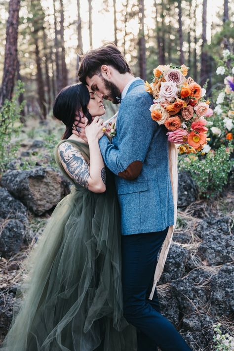 bride and groom embracing during their elopement in central Oregon Surrounded by florals Elopement Gown, Elopement Portraits, Wedding Oregon, Oregon Photography, Modern Groom, Shoot Photography, Inspiration Tattoos, Alternative Wedding Dresses, Photography Workshop