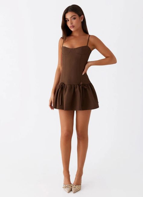 Running Late Mini Dress - Chocolate – Peppermayo US Brown Hoco Dress, 21 Birthday Outfit, Short Brown Dress, Hen Party Outfits, Brown Mini Dress, Golden Dress, Mini Dress Formal, Running Late, Night Out Outfit