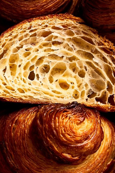 Croissants Recipe, French Croissant, Butter Croissant, Winter Baking, Croissant Dough, Croissant Recipe, Flaky Pastry, Egg Wash, Bakery Cakes