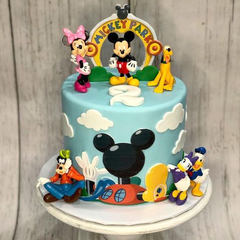 Rebecca Knapp on Instagram: “Mickey Mouse Clubhouse cake #mickeymouse #mickeymouseclubhouse #mickeymousecake #cakewalkcrafted #edibleart #decoratedcake #fondant…” Mickey Mouse Clubhouse Birthday Party Cake, Mickey Mouse Funhouse Cake, Mickey Clubhouse Cake, Mickey And Friends Birthday Cake, Mickey Mouse Clubhouse Cupcakes, Mickey Mouse And Friends Cake, Mickey And Friends Cake, Mickey Mouse Cake Ideas, Mickey Mouse Clubhouse Decorations