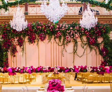 Dark pink green roses wedding chandelier lights Emerald Green And Rose Pink Wedding, Dark Pink Wedding, Royalty Wedding, Red Indian Wedding, Dream Quinceanera, Emerald Green Wedding Theme, Indian Wedding Venue, Rose Wedding Theme, Green Gold Weddings