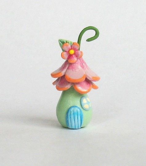 Blossom House, Mini Crafts, Clay Fairy, Clay Fairy House, Polymer Clay Fairy, Fairy House Diy, Fairy Garden Crafts, Clay Fairies, Polymer Clay Diy