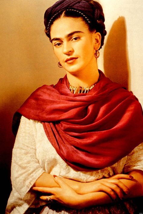 1000+ images about Frida Kahlo on Pinterest | Mexico city, Mexican artists and Self portraits Martin Munkacsi, Nickolas Muray, Old Posters, Girly Pics, Kahlo Paintings, Frida And Diego, Frida Art, Frida Kahlo Art, Diego Rivera