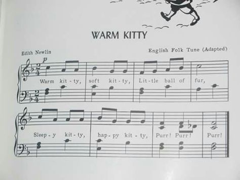 Actual soft kitty sheet music! Choir Classroom, Grammar Jokes, Soft Kitty Warm Kitty, Music Ed, Old Music, Nerd Life, Art Food, Elementary Music, Music Classroom