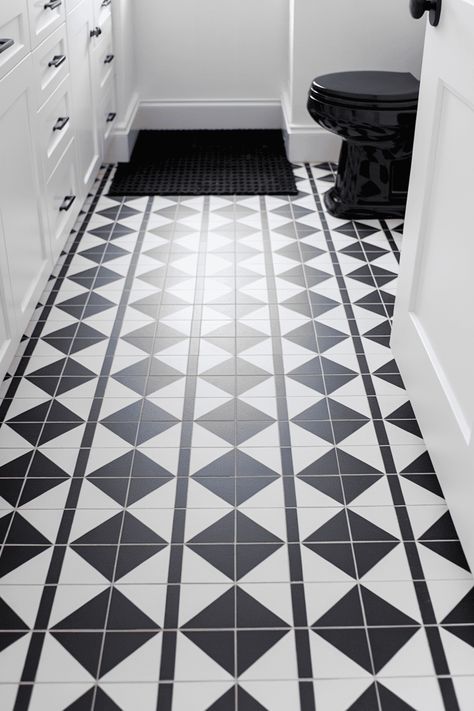 18+ Stunning Floor Tile Ideas to Transform Your Home Decor Today! Deco Bathroom Ideas, Art Deco Bathroom Ideas, Floor Tile Ideas, Art Deco Bathrooms, Geometric Tile Pattern, Glass Light Fixtures, Glass Block Windows, Art Deco Color, Solar Lights Diy