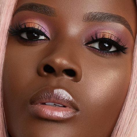 Pretty in Pink Audrey Aesthetic, Bright Makeup, Makeup For Black Skin, Makeup Samples, Dark Skin Beauty, Black Women Makeup, Dark Skin Makeup, Makeup For Black Women, Daily Makeup