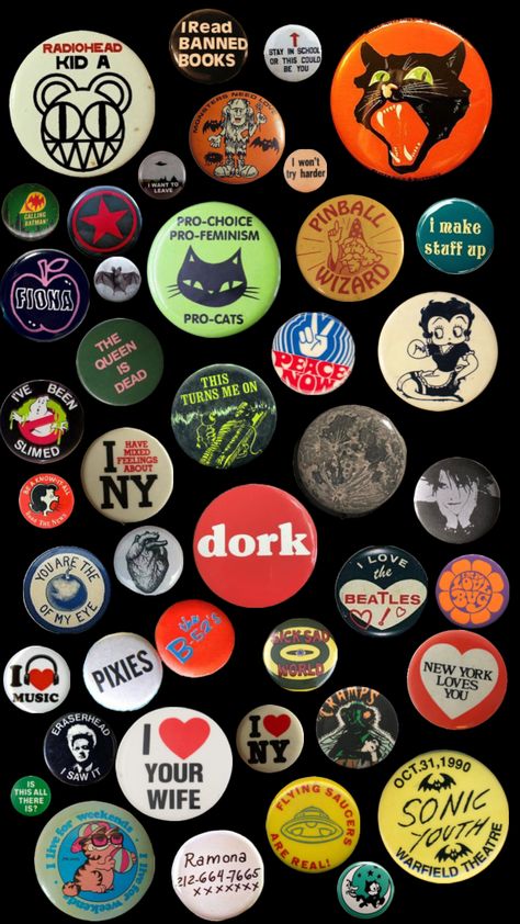 #pins #vintagepins Pin Button Design, Badge Maker, Punk Pins, Punk Patches, Backpack Pins, Bag Pins, Diy Pins, Cool Pins, Cute Pins