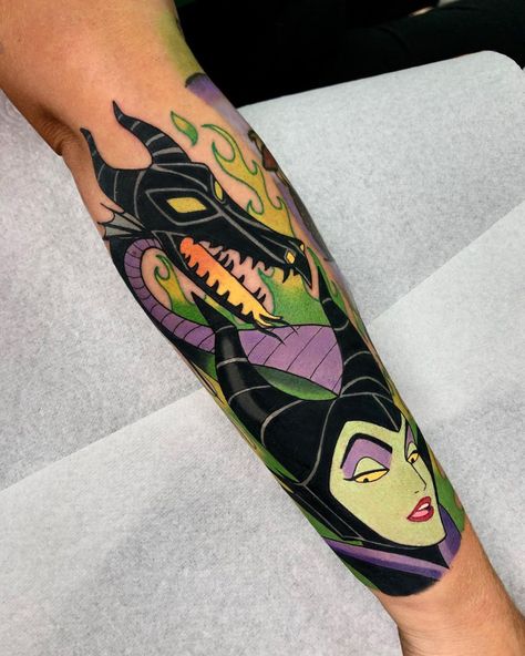 Jordan Baker on Instagram: “Some more on this disney sleeve from the other day! Maleficent and dragon 🐉 @fusion_ink @fusionink_pro @butterluxe_uk @fytcartridges…” Disney Maleficent Tattoo, Maleficent Tattoos, Maleficent Tattoo Ideas, Fairytale Tattoo Ideas, Ursula Tattoo, Fairytale Tattoo, Sleeping Beauty Tattoo, Maleficent Tattoo, Snow White Sleeping