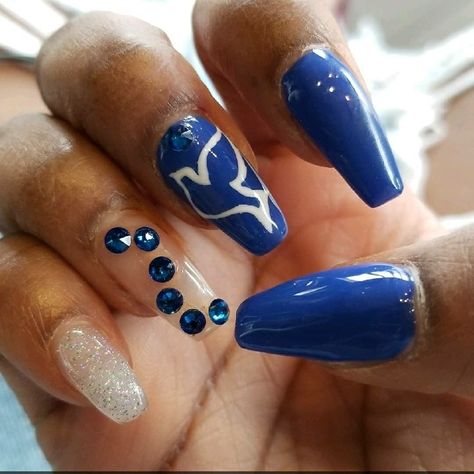 Zeta nails Zeta Phi Beta Nail Designs, Dove Nail Art, Zeta Phi Beta Nails, Zeta Nails, Sorority Nails, Finer Womanhood, Denim And Pearls, Sorority Girls, Diva Nails