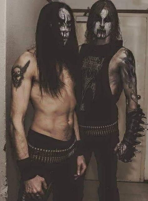 Black Metal Fashion, Metalhead Fashion, Metalhead Guy, Men With Long Hair, Corpse Paint, Metal Heads, Metal Men, Black Metal Art, Gothic Men