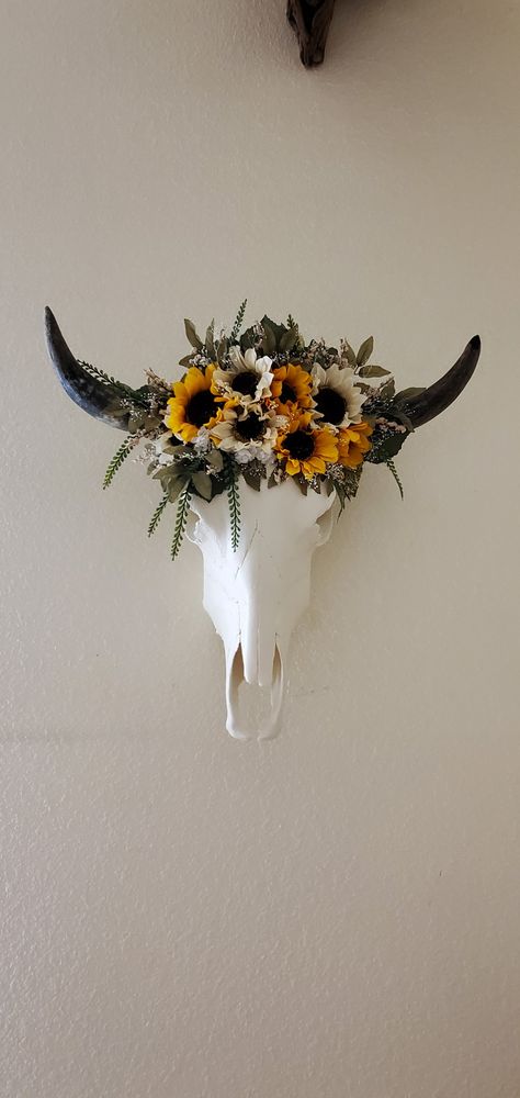 Cow skull, sunflower ,western, country chic , western wedding Decorative Cow Skulls, Painting Cow Skulls, Diy Bull Skull Decor, Cow Skull Decor Diy, Diy Cow Head Decor, Farmhouse Skull Decor, Cow Skulls With Flowers, Diy Cow Skull, Cow Skull Wallpaper