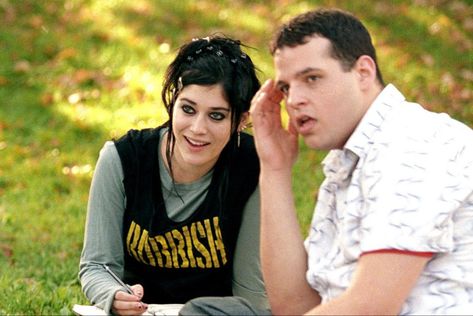 Iconic Duos Best Friends Movies, Best Friend Duos, Janis Ian, Mean Girls Outfits, Lizzy Caplan, Happy 22nd Birthday, Me And My Bestie, Duo Halloween Costumes, Teen Movies