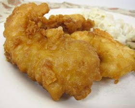 Plain Chicken: Tempura Chicken Fingers **use cornstarch to coat chicken before dipping in batter** Chicken Batter Recipe, Tempura Chicken, Fried Chicken Batter, Tempura Recipe, Chicken Finger Recipes, Chicken Batter, Tempura Batter, Batter Recipe, Plain Chicken